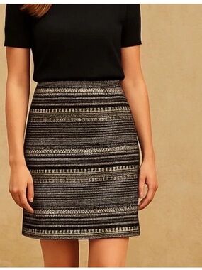 J McLaughlin Black Gold Jacquard Pencil Skirt Size 8 Classic Holiday Career